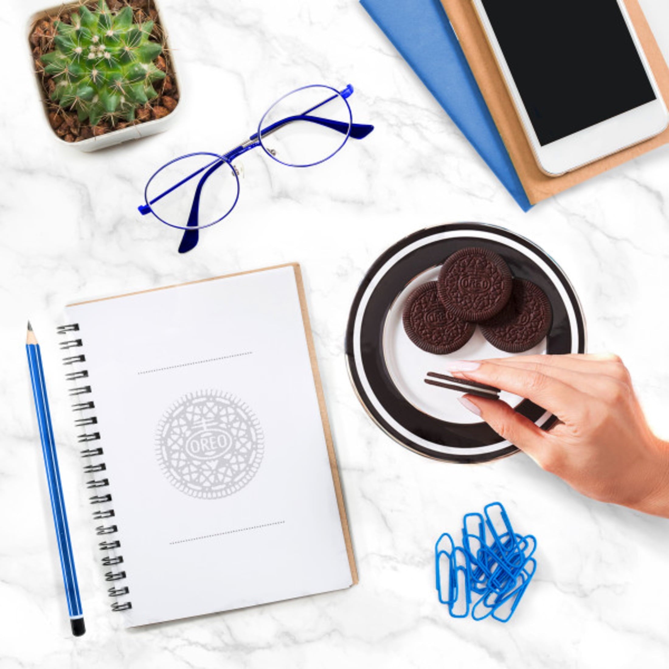 OREO Thins Chocolate Sandwich Cookies, 9.21 oz