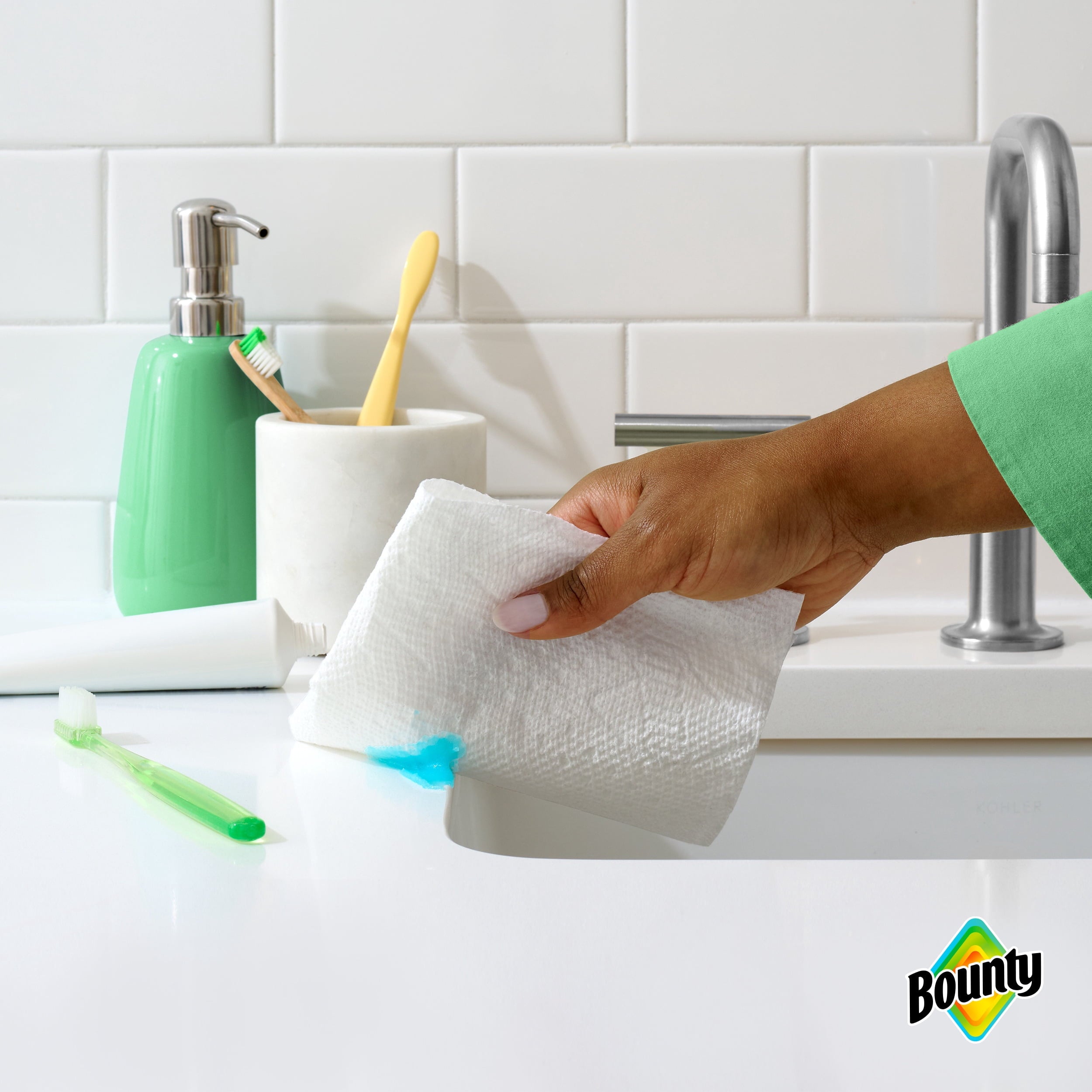 Bounty Paper Towels Select-A-Size Print, 2 Triple Rolls, 123 Sheets per Roll